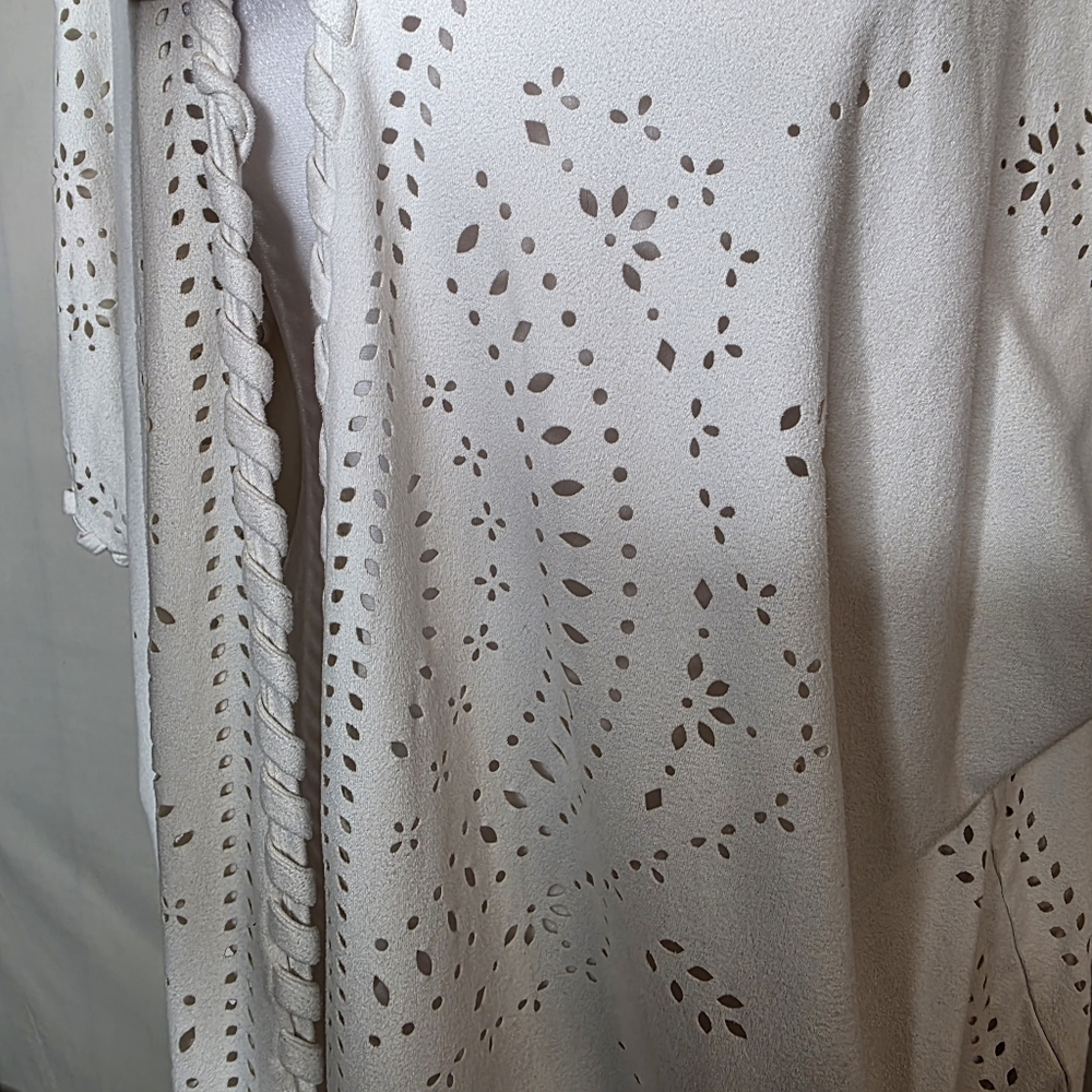 CATO womens Ivory Eyelet Open Front Kimono Boho Style Short Sleeve Size XL - Picture 3 of 9